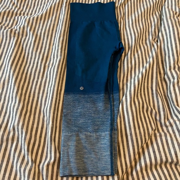 Lululemon leggings - Picture 1 of 3